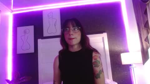 Snapshot of sweet_rabbitss chatting on 4, 10, 2025 online show from 4, 10, 2025