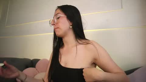 Sammy Lauren online show from 19, 6, 2026