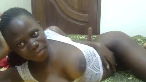 Snapshot of sweet_sharon01 chatting on 12, 9, 2025 Sharon online show from 12, 9, 2025