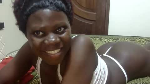 Snapshot of sweet_sharon01 chatting on 12, 10, 2025 Sharon online show from 12, 10, 2025