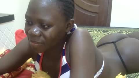 Snapshot of sweet_sharon01 chatting on 17, 10, 2025 Sharon online show from 17, 10, 2025