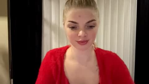 Snapshot of sweet_sinn_ chatting on 27, 10, 2025 Mira online show from 27, 10, 2025
