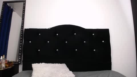 Snapshot of sweet_skylove_ chatting on 27, 5, 2026 Adriana online show from 27, 5, 2026