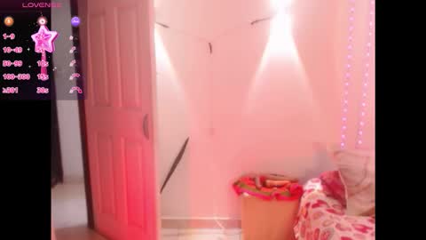 Snapshot of sweet_susy999 chatting on 24, 11, 2025 susy 222 online show from 24, 11, 2025