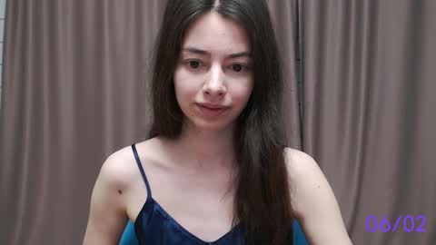 Snapshot of sweet_sweet_angel chatting on 6, 2, 2025 Angel online show from 6, 2, 2025