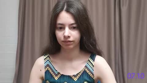 Snapshot of sweet_sweet_angel chatting on 7, 10, 2025 Angel online show from 7, 10, 2025