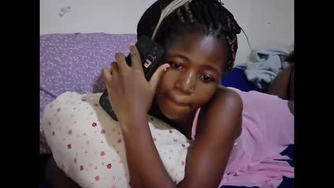 Snapshot of sweet_tattiana chatting on 14, 12, 2025 Tatty online show from 14, 12, 2025