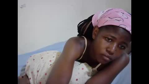 Snapshot of sweet_tattiana chatting on 18, 12, 2025 Tatty online show from 18, 12, 2025