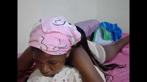 Snapshot of sweet_tattiana chatting on 22, 12, 2025 Tatty online show from 22, 12, 2025