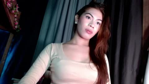 sweet_vell online show from 13, 6, 2026