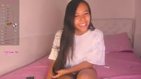 Snapshot of sweet_wild_10 chatting on 24, 7, 2026 sweet and wild online show from 24, 7, 2026