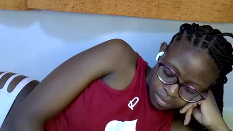 sweet_zarah online show from 7, 3, 2026