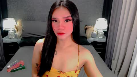 Snapshot of sweet_zoey12 chatting on 8, 3, 2026 bea takashi online show from 8, 3, 2026