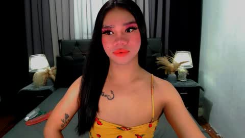 Snapshot of sweet_zoey12 chatting on 25, 3, 2026 bea takashi online show from 25, 3, 2026