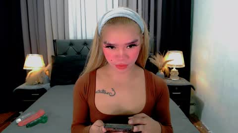 Snapshot of sweet_zoey12 chatting on 7, 4, 2026 bea takashi online show from 7, 4, 2026