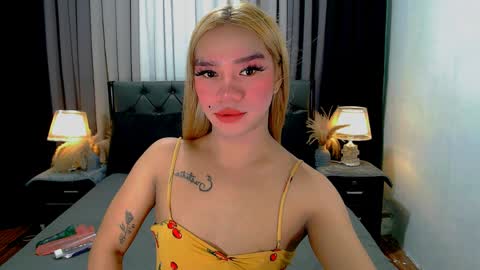 Snapshot of sweet_zoey12 chatting on 10, 4, 2026 bea takashi online show from 10, 4, 2026