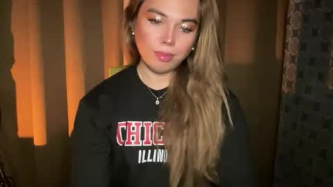 Snapshot of sweetalexa19 chatting on 11, 3, 2026 alexa your one and only queen online show from 11, 3, 2026