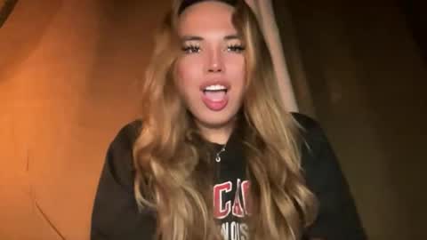 Snapshot of sweetalexa19 chatting on 26, 3, 2026 alexa your one and only queen online show from 26, 3, 2026