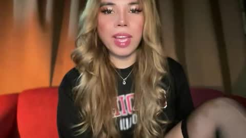 Snapshot of sweetalexa19 chatting on 2, 4, 2026 alexa your one and only queen online show from 2, 4, 2026