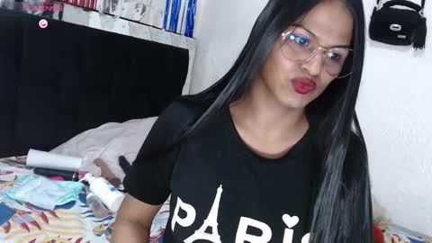 Snapshot of sweetalmaa chatting on 20, 10, 2025 Alma online show from 20, 10, 2025