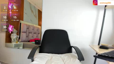 Andrea Cheryl GiLandreagil80 In Instagram online show from 22, 12, 2024