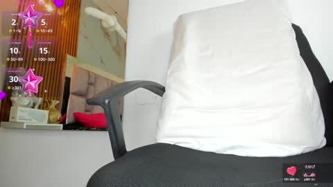 Andrea Cheryl GiLandreagil80 In Instagram online show from 17, 1, 2025