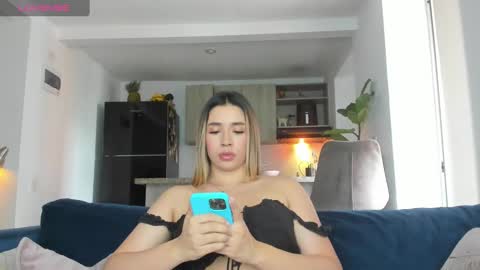 Camila online show from 16, 2, 2025