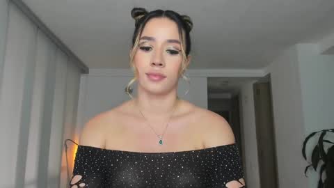 Camila online show from 5, 3, 2025