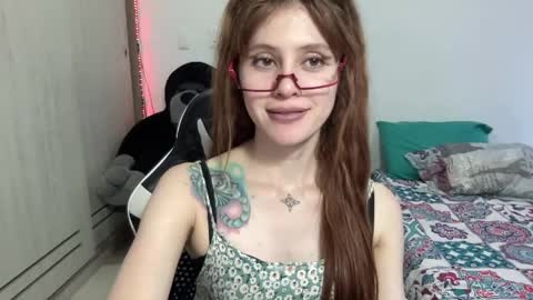 SweetAura0 0  online show from 26, 2, 2026