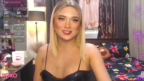 Snapshot of sweetbella118 chatting on 8, 12, 2024 bella online show from 8, 12, 2024