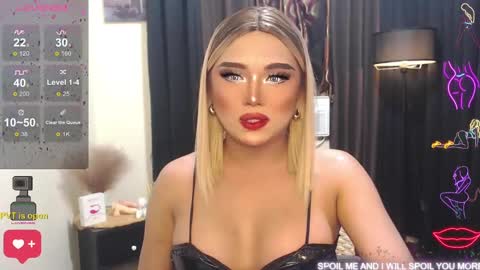 Snapshot of sweetbella118 chatting on 11, 1, 2025 bella online show from 11, 1, 2025