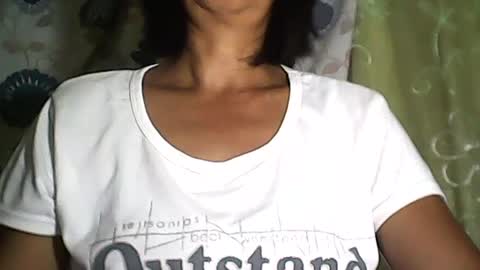 Snapshot of sweetbella24 chatting on 25, 6, 2026 im anne online show from 25, 6, 2026