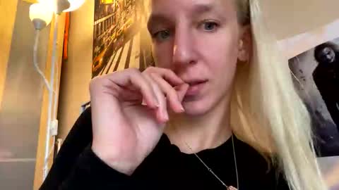 MayaBlonde online show from 10, 9, 2025