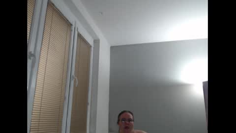 Sweetboobs85h online show from 14, 10, 2025