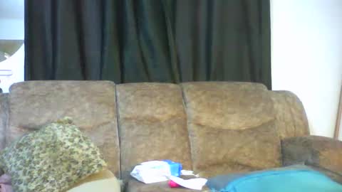 Snapshot of sweetbrwntit chatting on 24, 9, 2025 sweetbrwntit online show from 24, 9, 2025