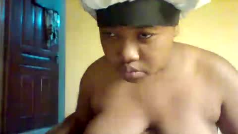 Snapshot of sweetbunnny9 chatting on 22, 10, 2025 Sweetbunny9 online show from 22, 10, 2025