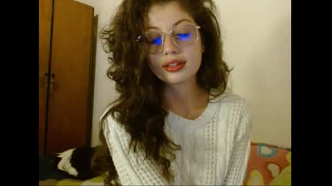 sweetcalm_ online show from 6, 5, 2026