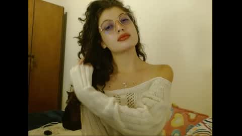 sweetcalm_ online show from 10, 5, 2026