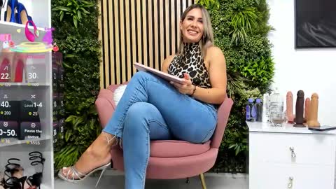 Cherry online show from 5, 10, 2025