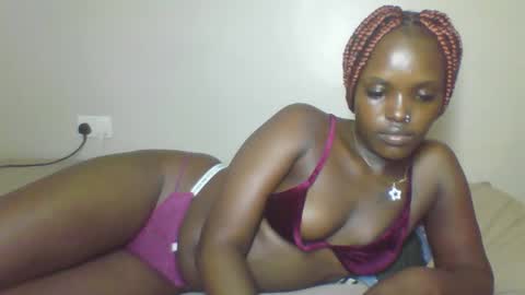 Snapshot of sweetclit99 chatting on 18, 2, 2026 sweetclit99 online show from 18, 2, 2026