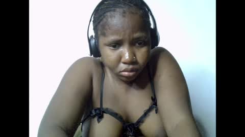 Snapshot of sweetcoochiex chatting on 24, 6, 2026 sweetcoochiex online show from 24, 6, 2026