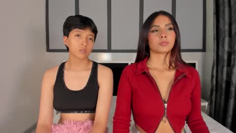 Eva Short hair girl  - Victoria Long red hair online show from 27, 11, 2025