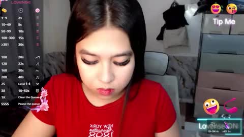 Snapshot of sweetcrizel12 chatting on 1, 10, 2025 SweetSpicy Chloe online show from 1, 10, 2025