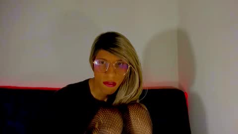 Snapshot of sweetdesaire chatting on 1, 2, 2026 Amelia online show from 1, 2, 2026