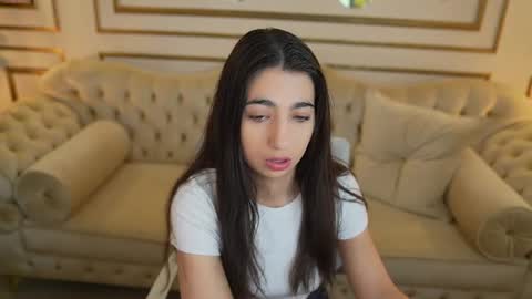 Snapshot of sweetdesiree_ chatting on 18, 6, 2026 Amelia online show from 18, 6, 2026