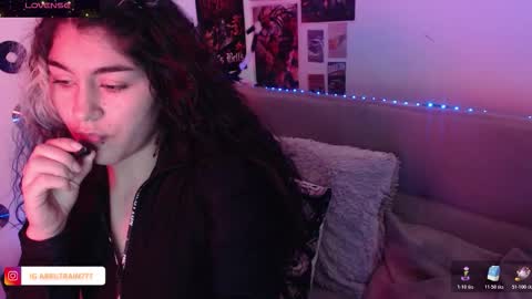 Snapshot of sweetdevil631 chatting on 23, 10, 2025 Abril online show from 23, 10, 2025