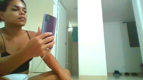 Snapshot of sweetdoll6 chatting on 11, 9, 2025 Sweet Doll online show from 11, 9, 2025