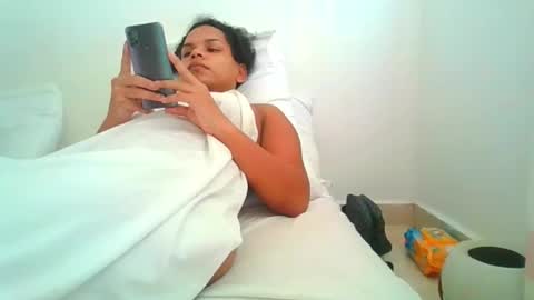 Snapshot of sweetdoll6 chatting on 1, 12, 2025 Sweet Doll online show from 1, 12, 2025