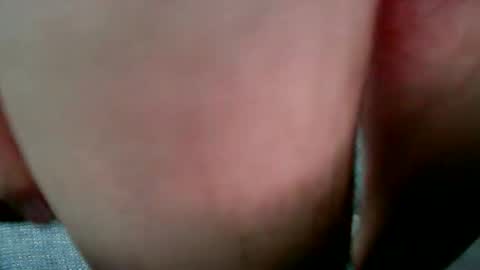 Snapshot of sweetdong chatting on 25, 11, 2025 Stick around its a grower online show from 25, 11, 2025