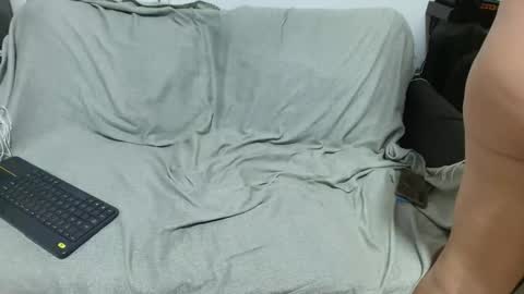 Snapshot of sweetdyzy chatting on 6, 1, 2026 Sweet Dyzy online show from 6, 1, 2026